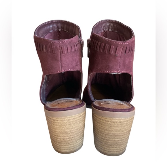 NWOT Madeline Allspice Closed Toe Chunky Heel Bootie, Cabernet, Size 10 - Picture 2 of 9